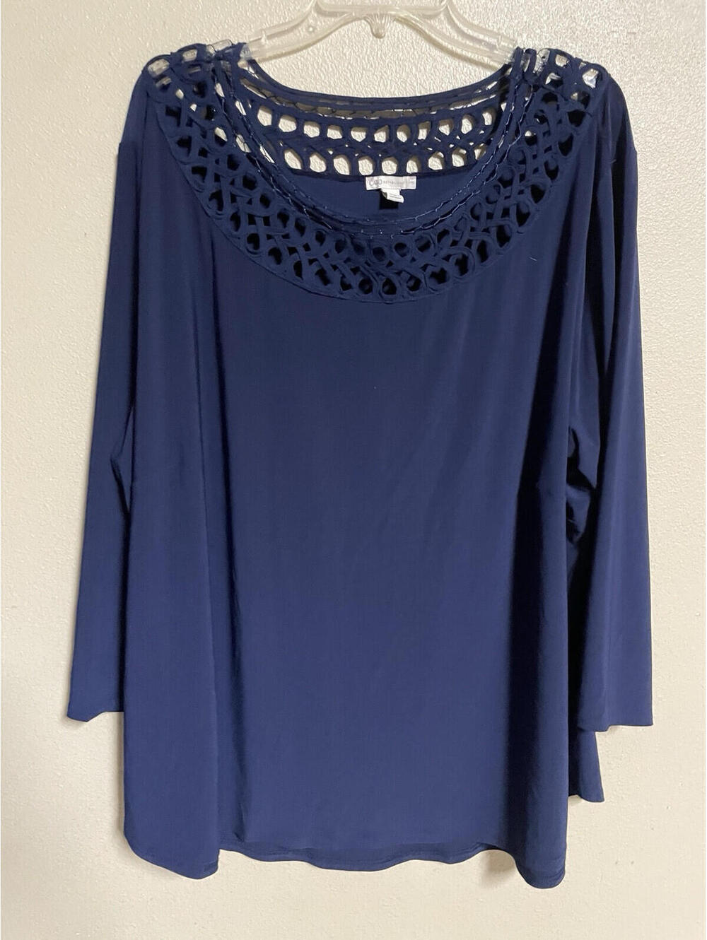 cato plus size tops 26/28 3X Blue Stretchy Caged Neckline Crocheted